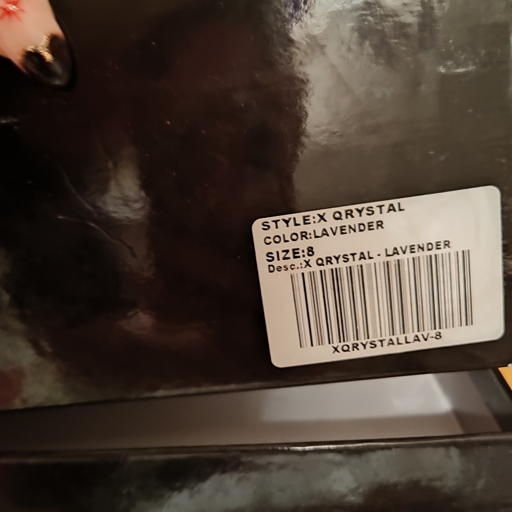 YRU Xtra Qrystal Tip Me Lavender Heels - Picture 9 of 10